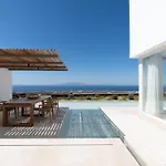 וילה Charisma Estate *