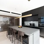 Charisma Estate * אויה