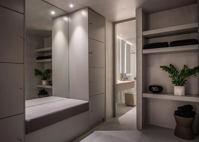 Charisma Estate * Ia