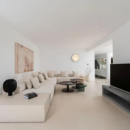 Charisma Estate * Oia (Santorini)