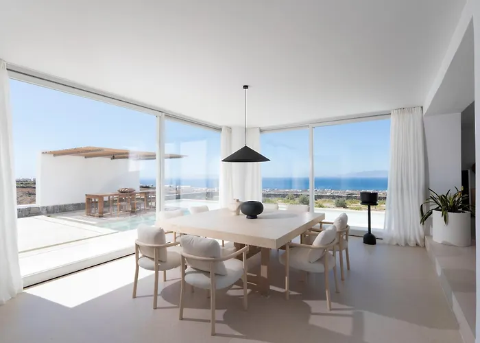 Charisma Estate Οία